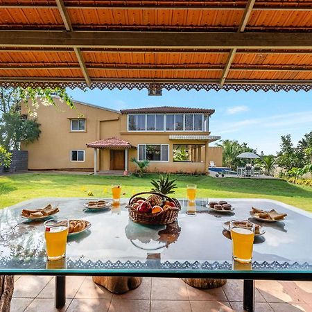 Stayvista At Countryside Meadows With Pool, Ac Poona Buitenkant foto