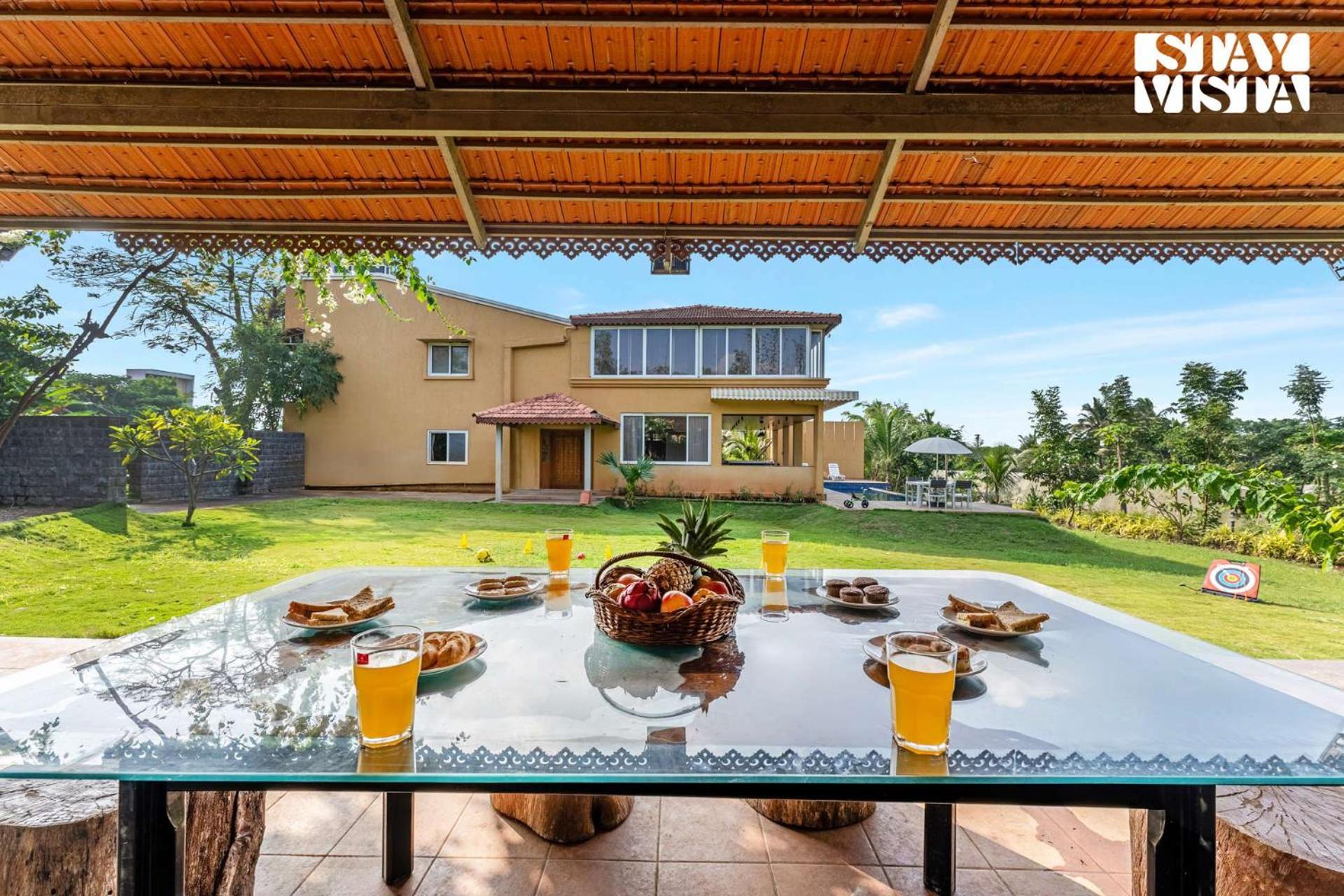 Stayvista At Countryside Meadows With Pool, Ac Poona Buitenkant foto