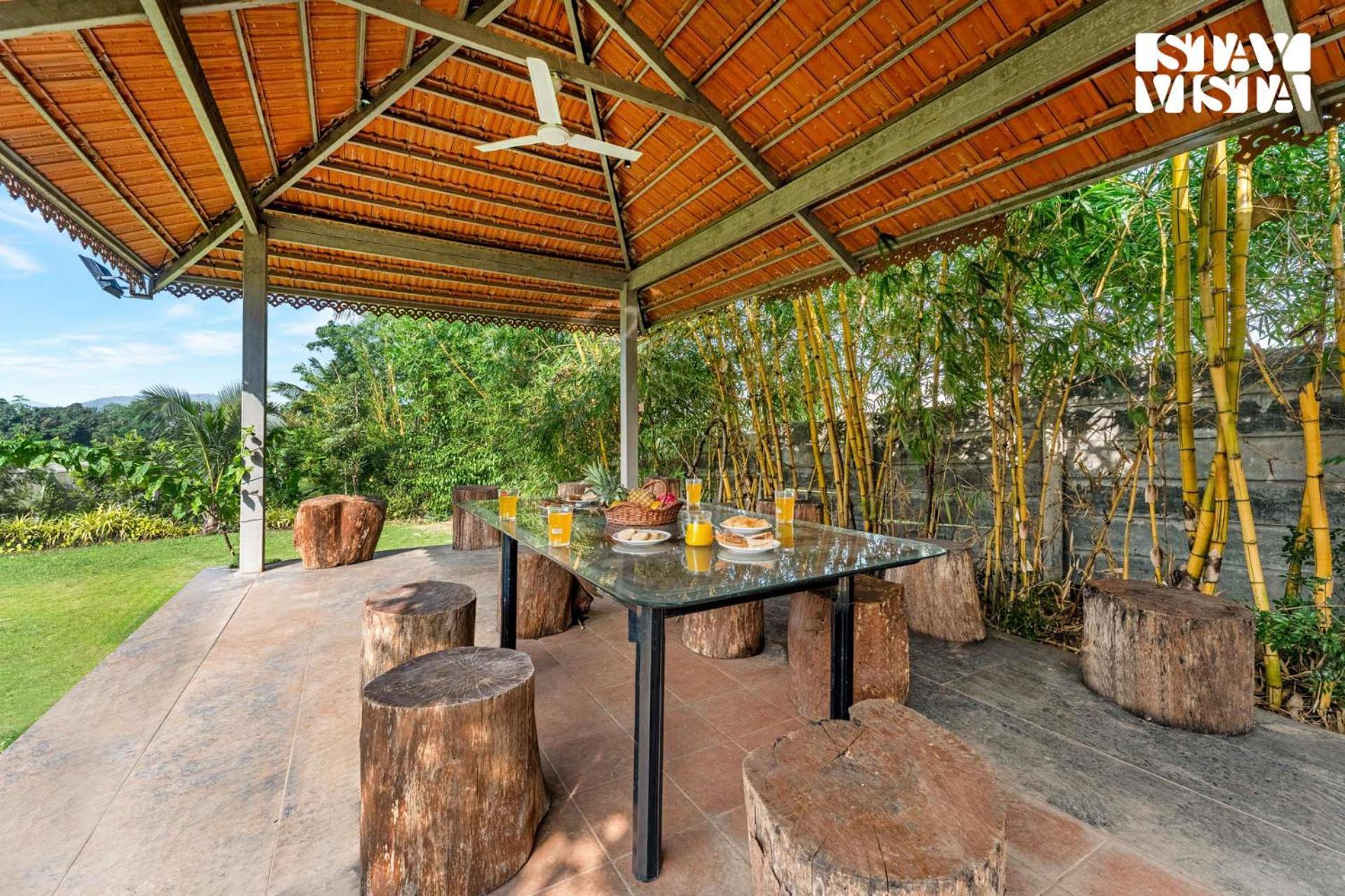 Stayvista At Countryside Meadows With Pool, Ac Poona Buitenkant foto